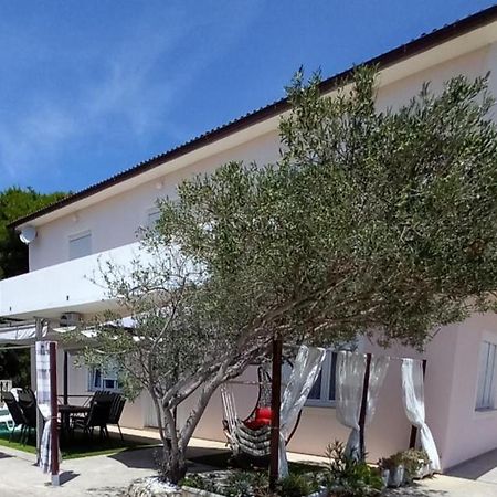 Apartment T&L Vir Exterior photo